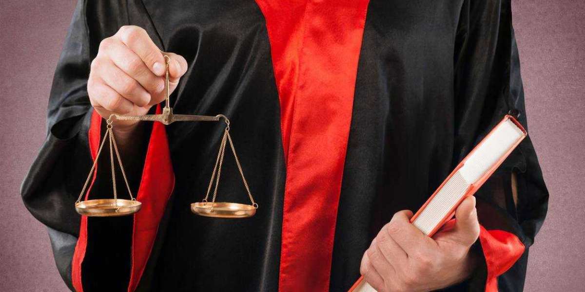 Avukat İş Bulma Olanakları? Hukuk Mezunları İşsiz Kalır Mi?
