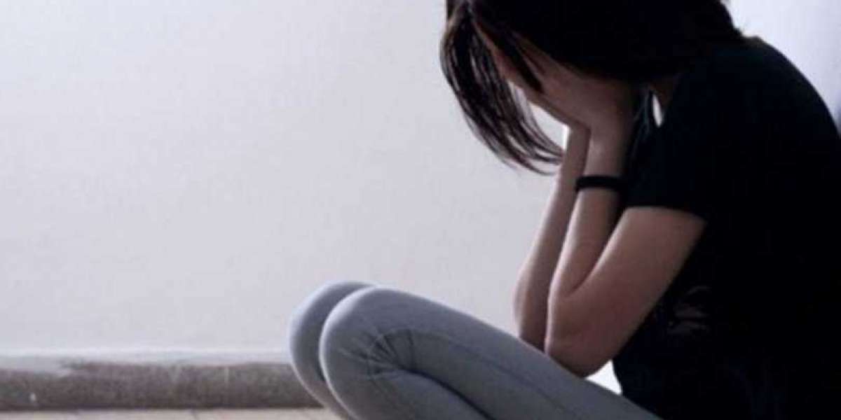 Ergenlerde Depresyon Belirtileri? Kızım Depresyonda Ne Yapmalıyım?