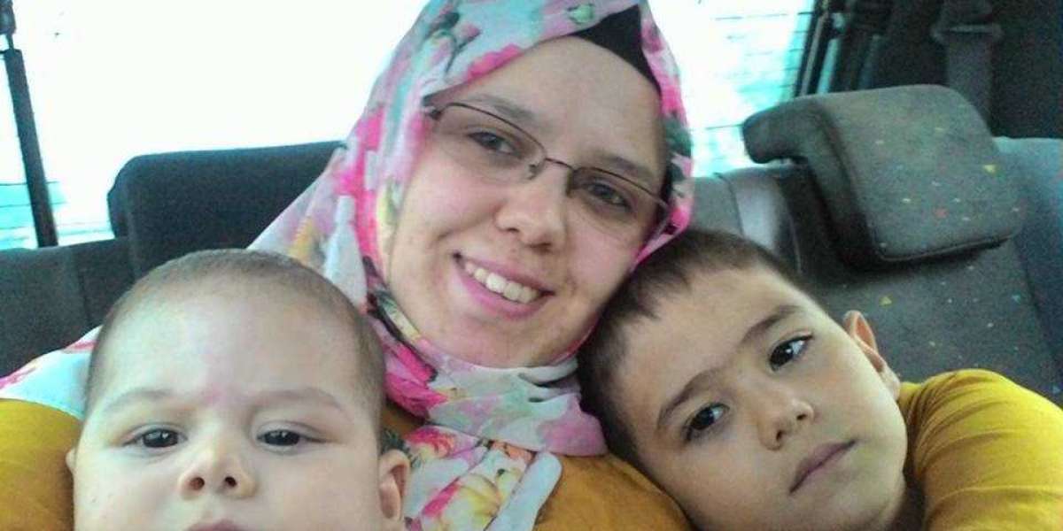 Annelik Nasıl Bir Duygu? Felsefede Annelik? Meğer Anne Olmak?