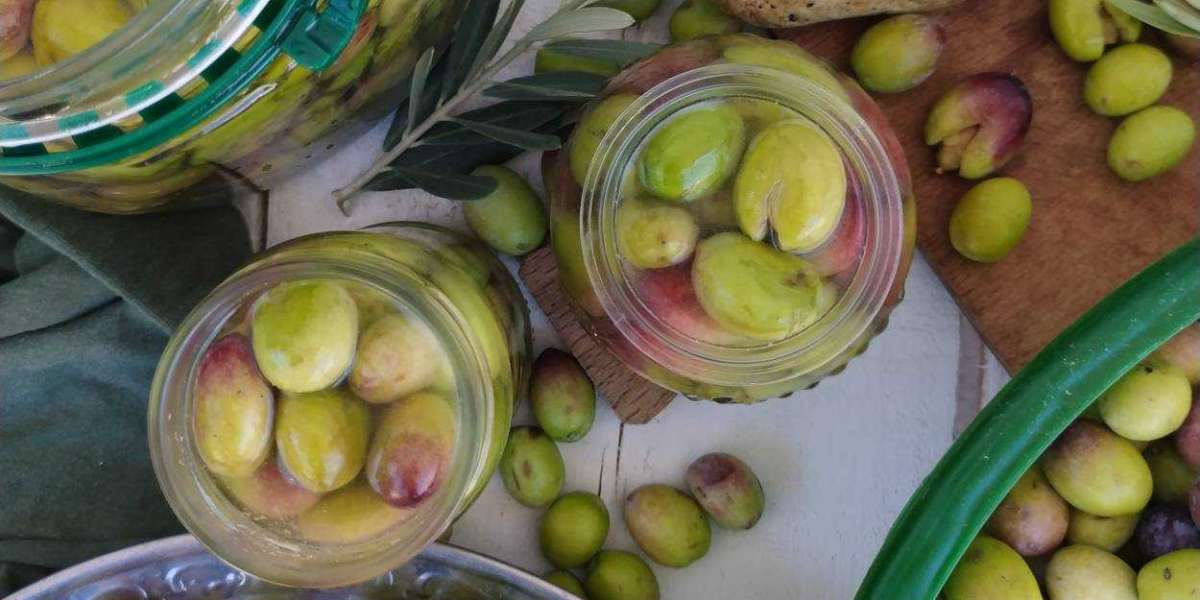 Kırma Yeşil Zeytin Nasıl Yapılır? Kırma Zeytin Salamura Nasıl Yapılır?