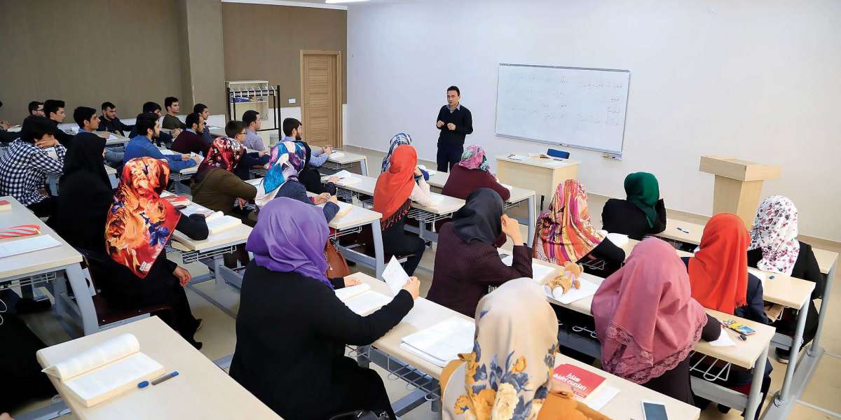 İlahiyat Okuyan Ne Olur? İlahiyat Okuyanların Yorumları?