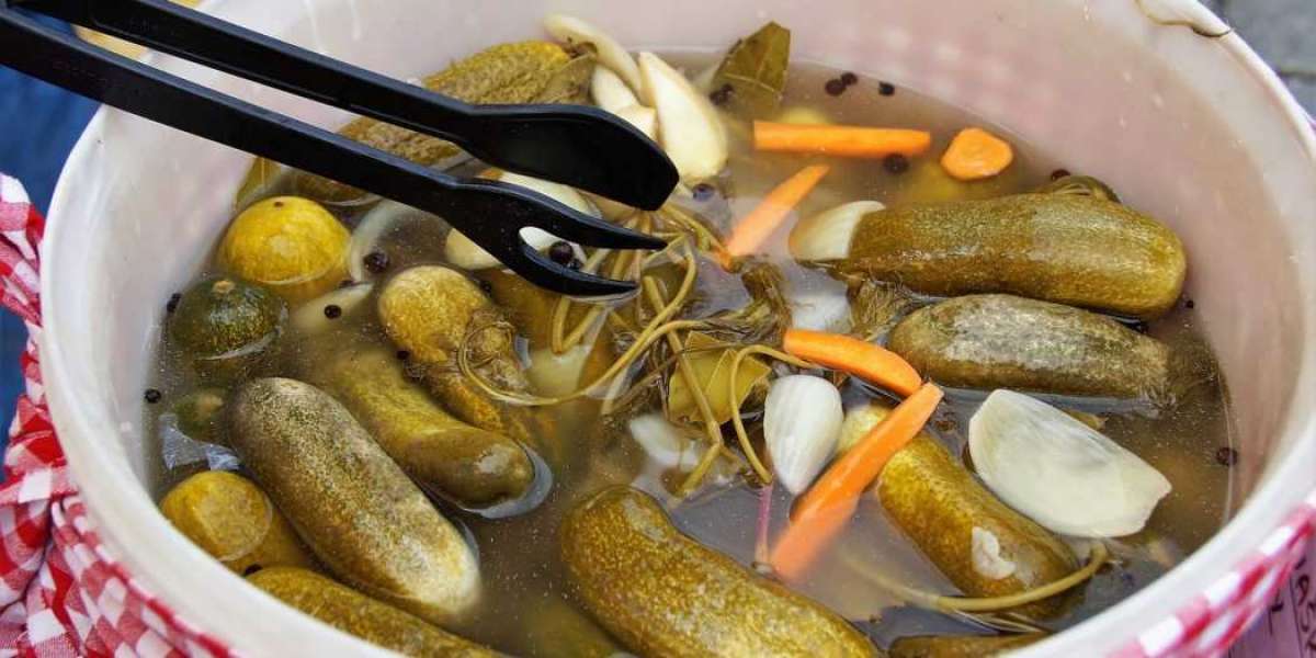 Salatalık Turşu Suyu Neden Sümüksü Olur? Turşunun Suyu Neden Süner?