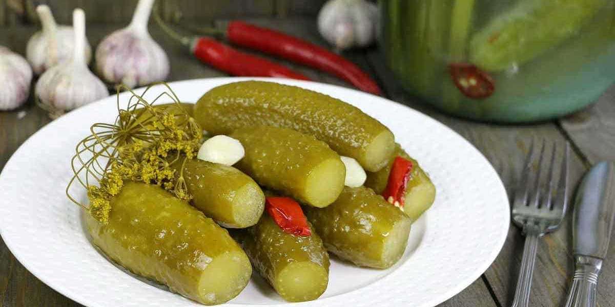 Eriyen Turşu Nasıl Kurtarılır? Salatalık Turşusu Neden Yumuşar?