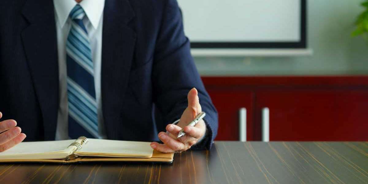 Bürokrat Olmak İçin Hangi Bölüm Okunmalı? Bürokrat Nasıl Olunur?