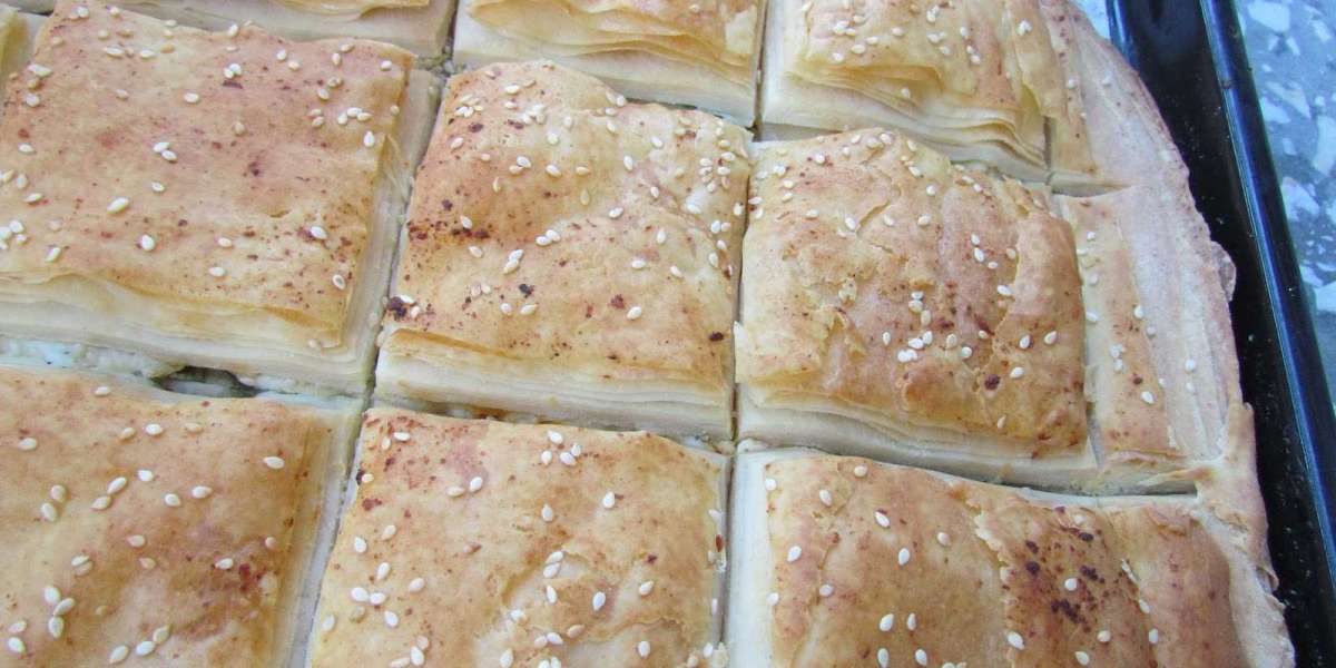 Sade Döşeme Börek Nasıl Yapılır? Fırında Hazır Yufkadan Peynirli Börek?