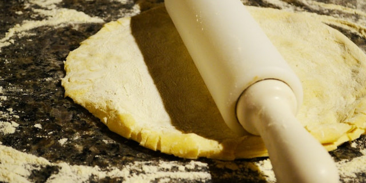 Pizza Hamuru Kaç Derecede Pişirilir? Pizza Hamuru Kaç Dakikada Pişer?