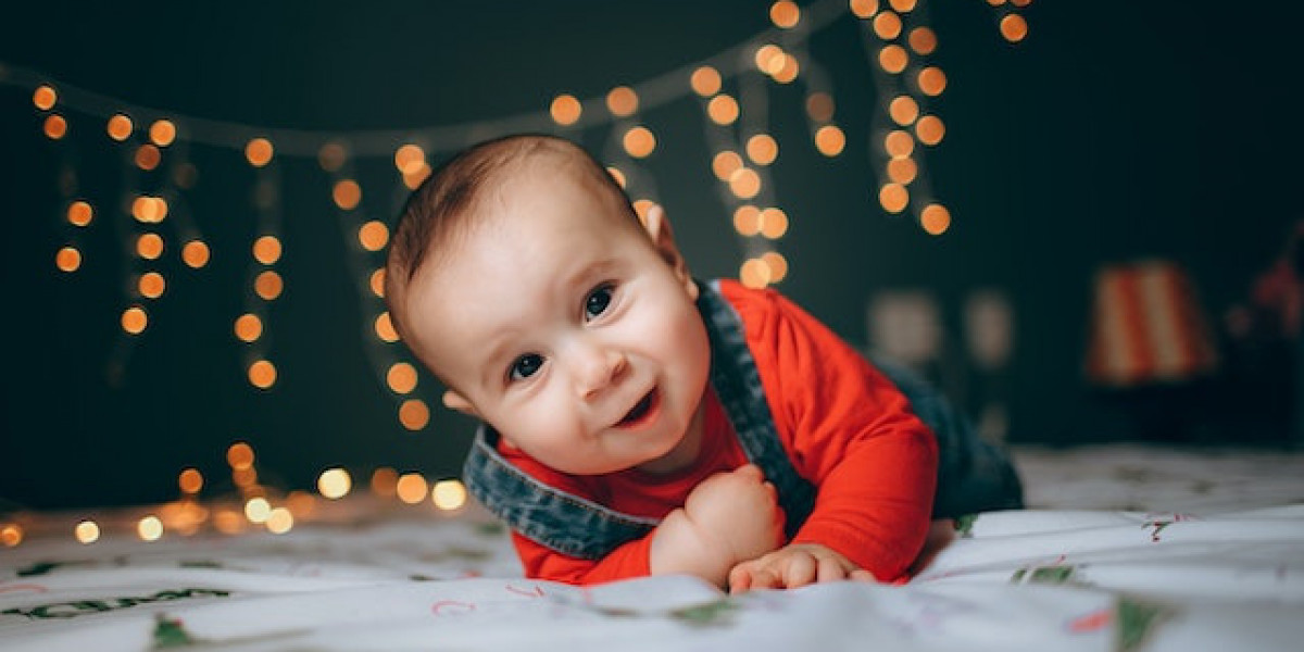 8 Ay Bebek Gelişimi? 8 Aylık Bebek Neler Yapabilir?
