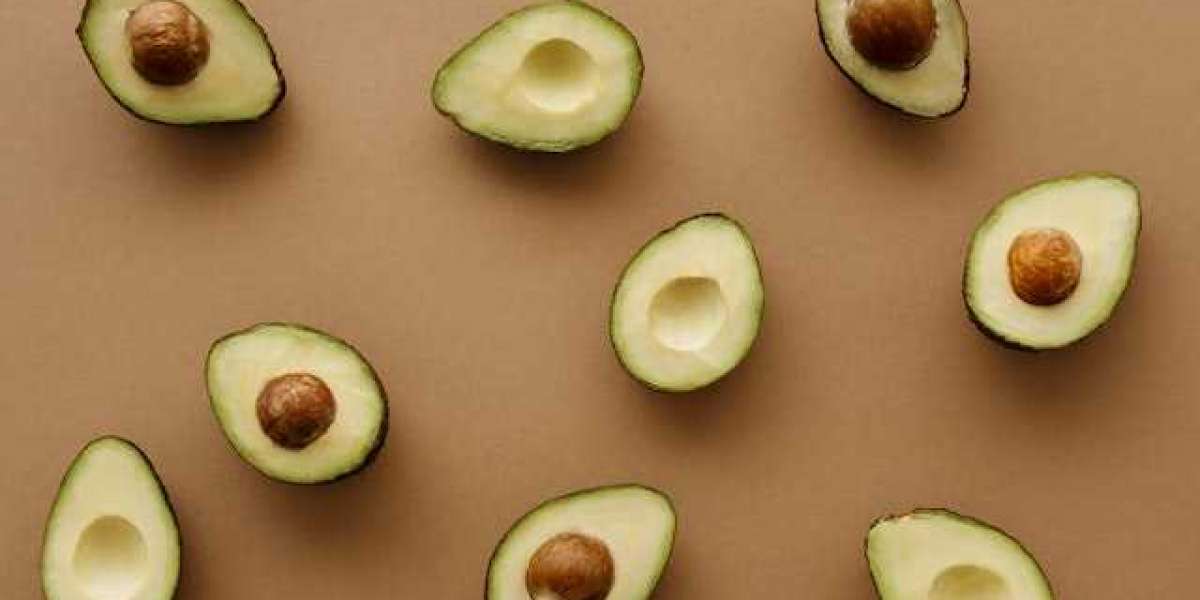 Avokado Ağacı Ne Kadar Büyür? Avokado Ağacı Kaç Yılda Meyve Verir?