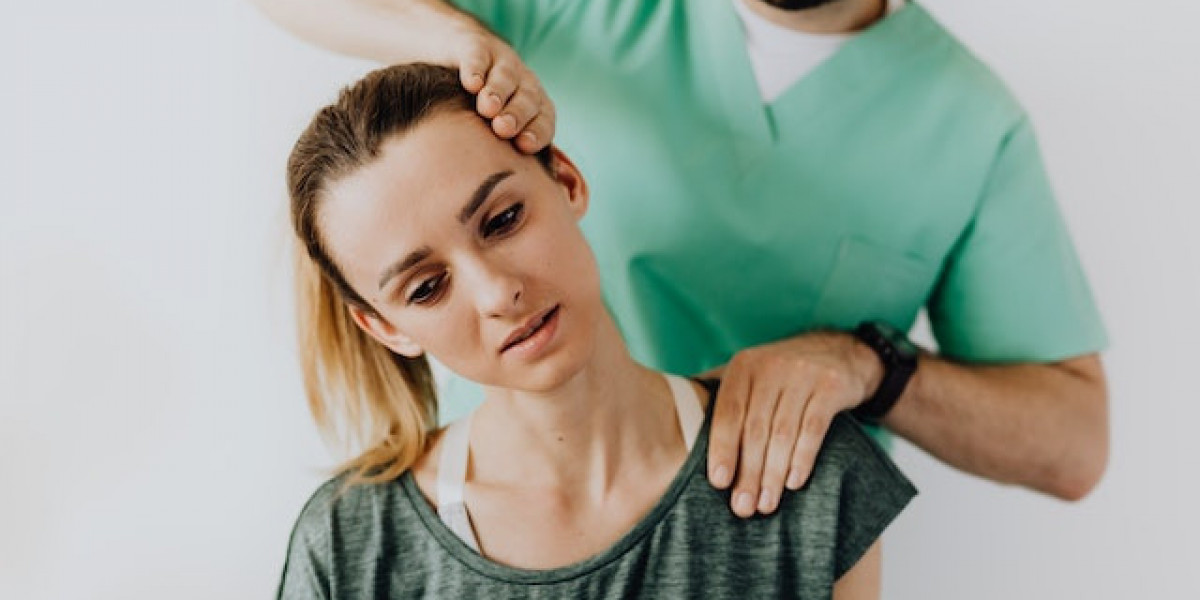 Boyun Fıtığı İçin Hangi Bölüme Gidilir? Boyun Ağrısı İçin Hangi Bölüme Gidilir?
