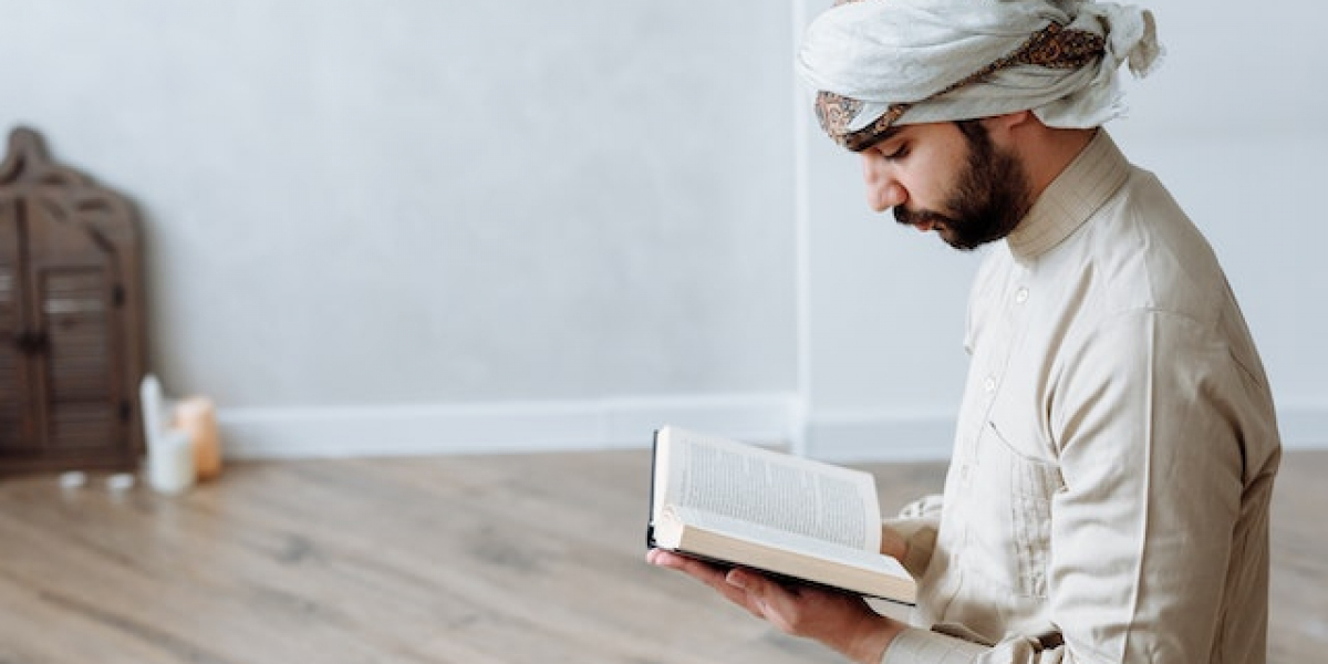 Cuma Müezzinliği Nasıl Yapılır? Cuma Müezzinliği Nasıl Yapılır Yazılı?