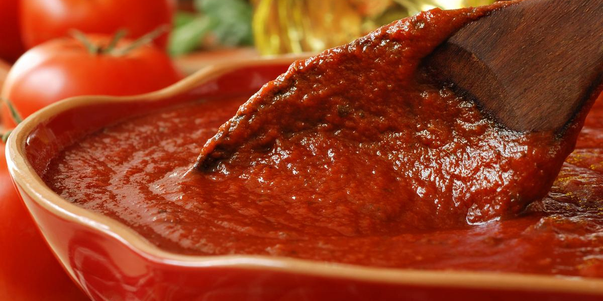 Yemeğe Ne Kadar Salça Konur? Salçalı Yemeklerin Püf Noktaları?